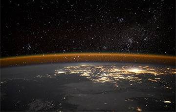 Астронавт сделал удивительный снимок Земли с необычного ракурса