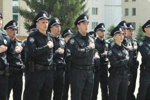 Монастырский хочет поднять зарплаты полицейским