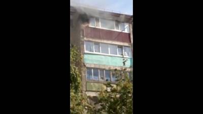Пожар выгнал на улицу жильцов пятиэтажки в Ново-Александровске