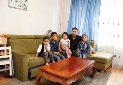 Шесть человек в однокомнатной квартире с плесенью: беженцы не довольны условиями жизни