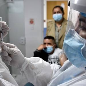 От коронавируса в Украине привили еще 123 тысячи человек