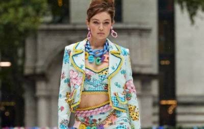 Неделя моды в Нью-Йорке: рассматриваем коллекции Moschino, Tom Ford, Carolina Herrerа и других брендов (ФОТО)