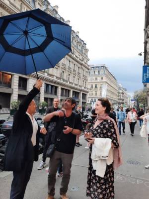 Азербайджанец дал карт-бланш французам, или Творческий порыв "в неположенных местах" Парижа (ФОТО)
