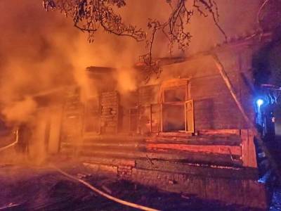 В Смоленской области мужчина спас свою семью из пожара