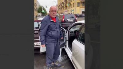 Водителя "Такси блюз" уволили после нападения на пенсионерку
