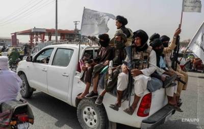 "Талибан" разрешил мальчикам и учителям-мужчинам вернуться в школы