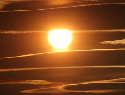 Ученые объяснили странную форму Солнца на рисунках древних людей
