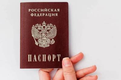 Костромичка случайно положила в урну для голосования… паспорт