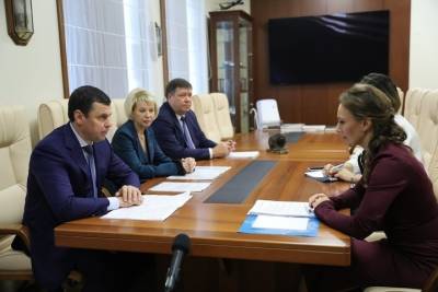 Губернатор Ярославской области встретился с Анной Кузнецовой