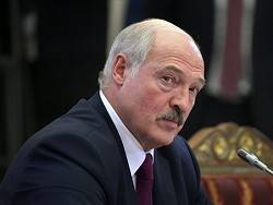 Лукашенко рассказал о планах закупить у России оружие на $1 миллиард