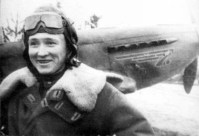Иван Фёдоров: за что советского лётчика-аса наградили Сталин и Гитлер