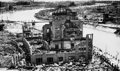 На какие японские города США изначально планировали сбросить атомные бомбы