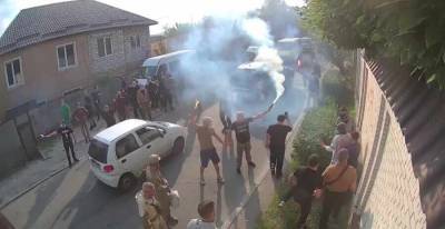 Украинские националисты напали на дом Медведчука