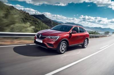 Renault Arkana в августе вошел в тройку бестселлеров марки