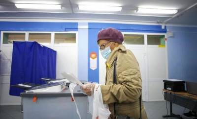 Тюменцы, которые не смогли проголосовать в пятницу из-за работы, отправляются на участки в выходные