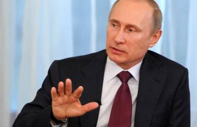 Путина выдали часы на руке: видео с голосованием на выборах в Госдуму РФ записано заранее — СМИ