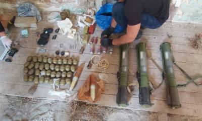 На Закарпатье полицейские обнаружили большой арсенал боеприпасов