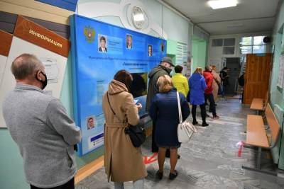 Петрозаводчане рассказали, почему решили проголосовать в первые часы выборов