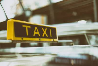 Новосибирский бизнесмен намерен получить от «Яндекс.Такси» 100 млрд рублей за плохой сервис