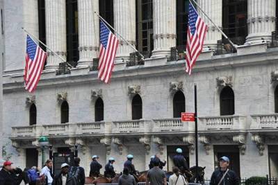 Фьючерсы на фондовые индексы США снижаются в ожидании ряда внутренних статданных