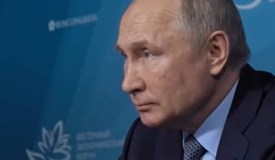 В Кремле объяснили, как Путин смог проголосовать онлайн, если у него нет телефона