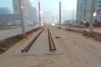 На улице Московской в Краснодаре уложили первый километр трамвайных рельс