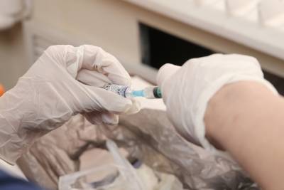 От коронавируса в Краснодаре вакцинировались более 400 тысяч человек