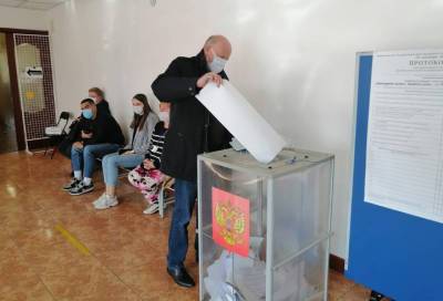 Николай Емельянов отдал свой голос на выборах-2021