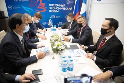 Глава Якутии работает на VI-м Восточном экономическом форуме