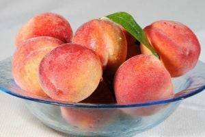 Полезный лайфхак: как выбрать самые сладкие персики