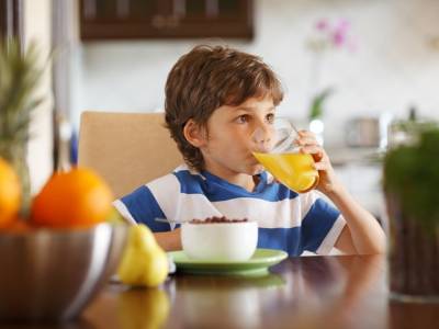 Российский диетолог рассказала о правильном завтраке для школьника