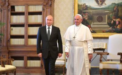 «Папа, канцлер и президент»: понтифик похвалил Меркель и процитировал Путина