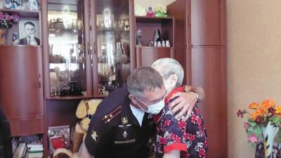 В преддверии Дня воинской славы на Сахалине поздравляют ветеранов