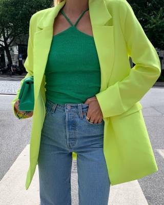Главный цвет сезона: стилист показала, оттенок зеленого носить этой осенью