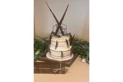 Невеста получила неправильный свадебный торт и была «убита горем»