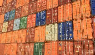 Херсонский порт начал экспорт шрота в контейнерах