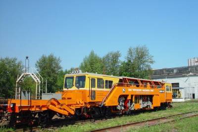 «Сибантрацит» приобрел машину для строительства, ремонта и содержания железнодорожных путей