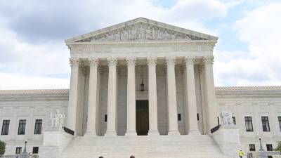 Верховный суд разрешил вступить в силу закону Техаса об ограничении абортов