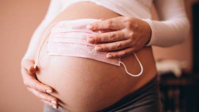 Коронавирус у беременных: при каких симптомах надо ехать в больницу