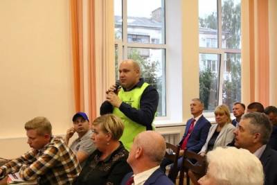 Горячие точки ЖКХ обсудили в Серпухове