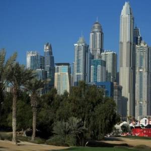 В Абу-Даби для вакцинированных туристов отменили карантинные ограничения