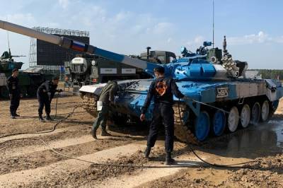 Все в равных условиях: танк Т-72Б3 Уралвагонзавода - основная машина "Танкового биатлона" - nakanune.ru - Китай