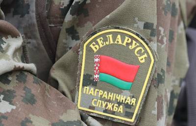 Литовские силовики доставили к границе и пытались вытеснить в Беларусь очередную группу беженцев