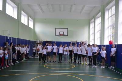 В сельской школе под Брянском открыли обновленный спортзал