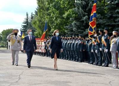 Санду обещала дать новый импульс реформе Национальной армии Молдавии