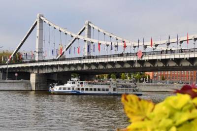 Ко Дню города Москву украсят флагами и декоративными конструкциями