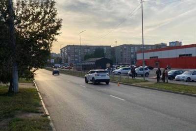 1 сентября под колеса иномарки в Ижевске попал школьник