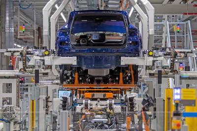 Volkswagen остановит производство в России