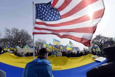 Молдавией и Украиной руководит посольство США – политолог