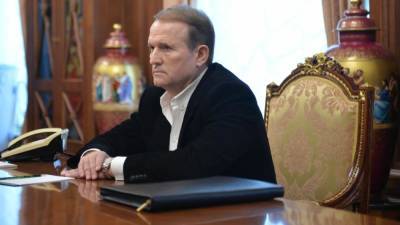 Суд продлил домашний арест Медведчуку на два месяца